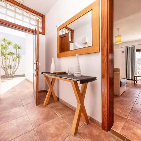 Holiday home Lava And Sea - Private Pool, Bbq And Amazing Sea Views By Lanzarote Playa Blanca (Lanzarote)