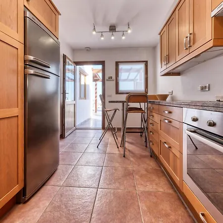 Holiday home Lava And Sea - Private Pool, Bbq And Amazing Sea Views By Lanzarote Playa Blanca (Lanzarote)