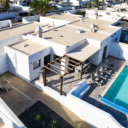 Lava And Sea- Private Pool, Amazing Sea Views Prázdninový dům Playa Blanca (Lanzarote)